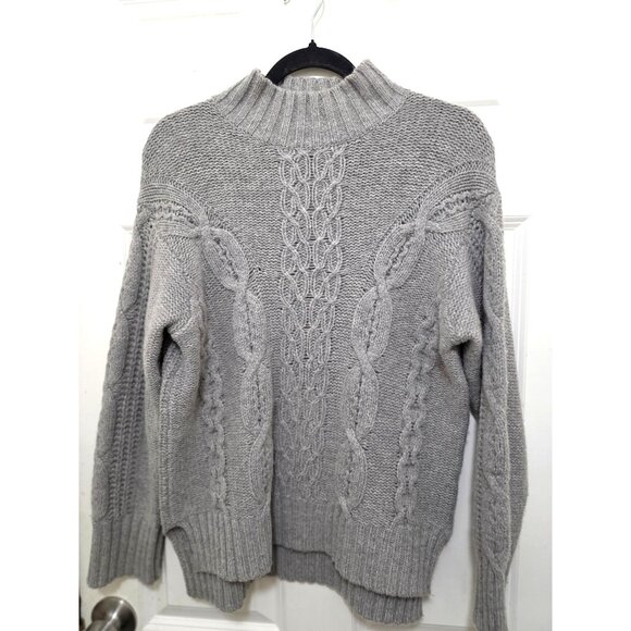 Tahari Women's Gray Cable Knit Turtleneck Sweater Ribbed Hem Warm Thick Winter S - Picture 2 of 8